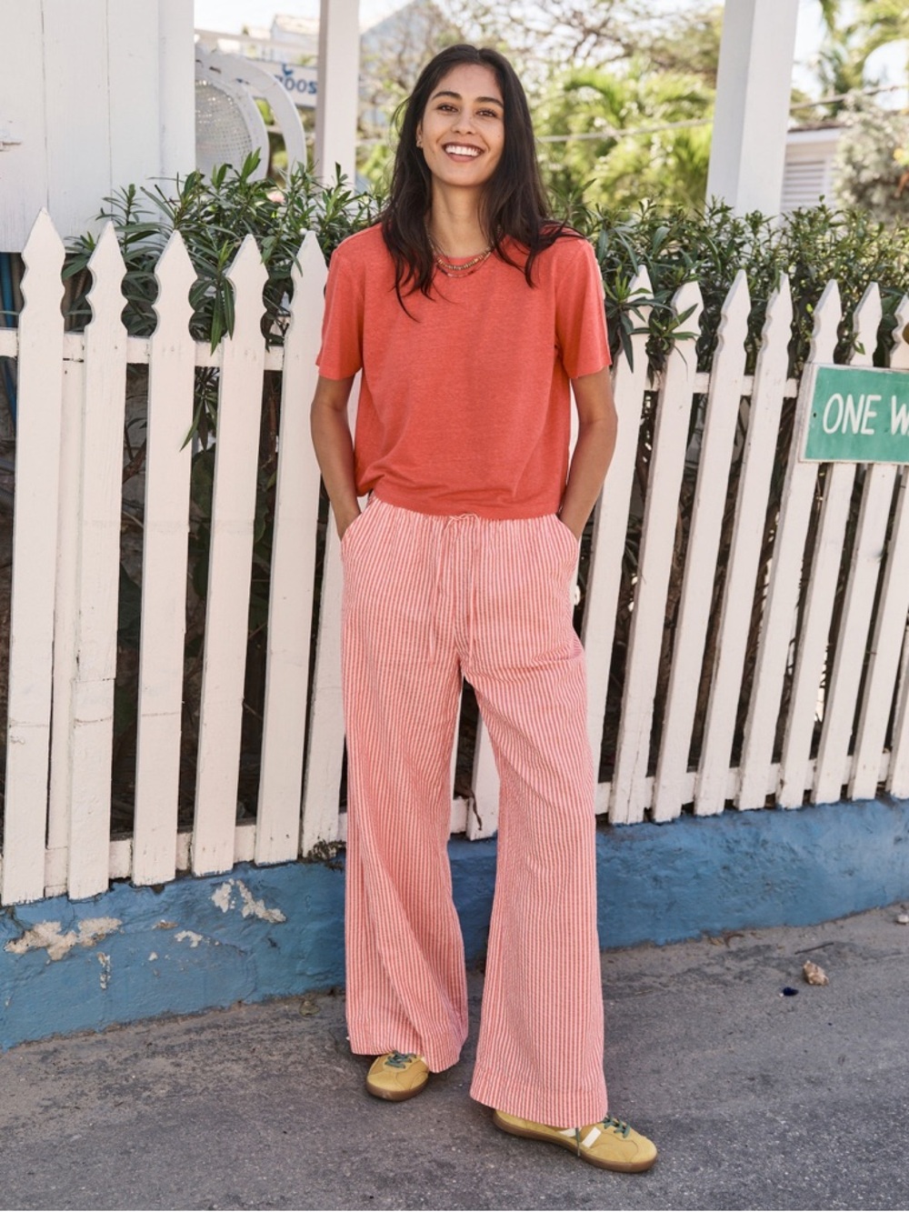 NWT Marine Layer Seersucker Wide Leg Pants in Hibiscus/Sand Strip size Large - Picture 7 of 11